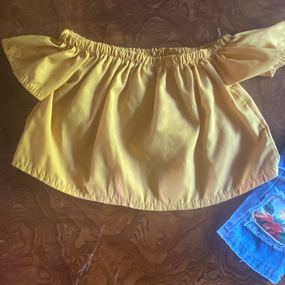 Adorable sunflower outfit - Picture 7 of 7